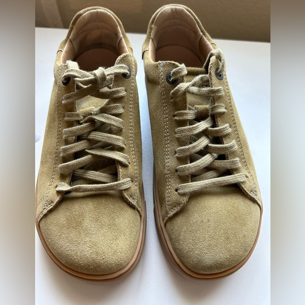 Birkenstocks size 36 Tan Suede